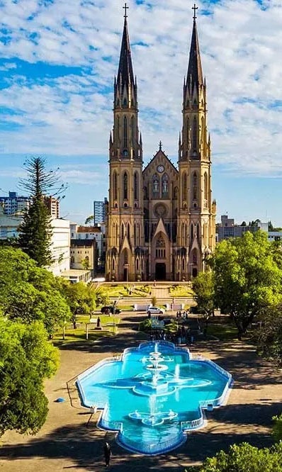 santa-cruz-do-sul-catedral-sao-joao-batista-e-pracajpg